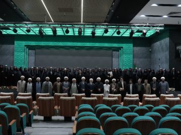 نشست هم‌افزایی راهبران قرارگاه‌های نوجوانی دختران
