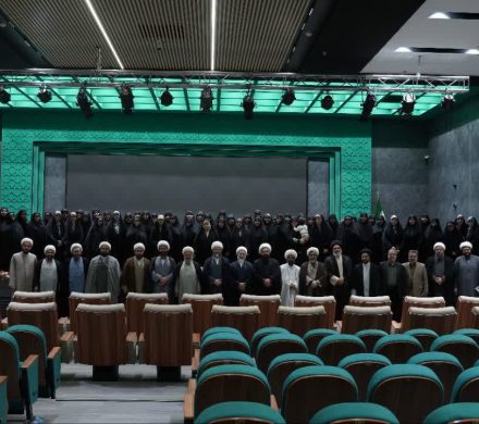 نشست هم‌افزایی راهبران قرارگاه‌های نوجوانی دختران